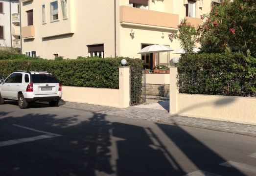 호텔 나비글리오