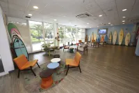 Delphin Surf Hotel