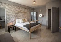 James' Place at Dowlais Отели в г. 