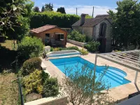 Le Rouge & Blanc Hotels in Saint-Maurice-le-Vieil