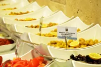 Buyuk Truva Hotel - พร้อมอาหารเช้า