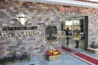 Jewel Al Nasr Hotel & Apartments - Condos