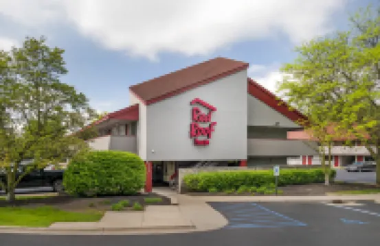 Red Roof Inn Detroit-Rochester Hills/ Auburn Hills Hotels in Rochester Hills