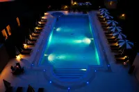 Hotel Victoria - Pools