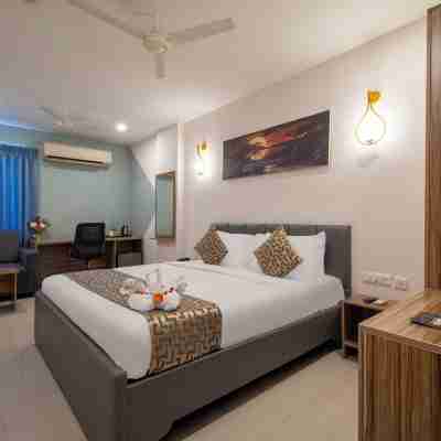 Hotel Seasons Inn Rooms