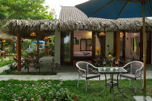 Hoi An Blue Seaside Homestay - B&Bs (Bed and breakfast)