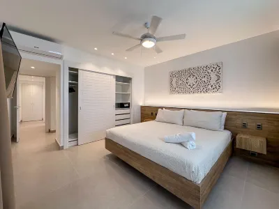 Incredibly Beautiful Condo Just Steps to the Beach Отели в г. 