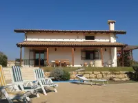 Apartment in Countryside Villa with Pool Within the Se Sicilian Barocco Area