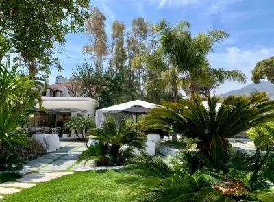 Relais Corte Degli Aragonesi Hotels near Aragonese Castle