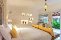 PinkPrivate Sanur - for Cool Adults Only