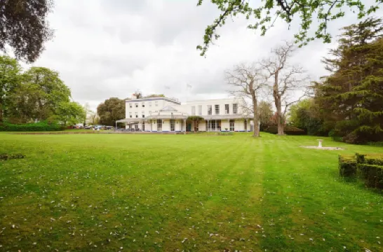 Mercure Thurrock Stifford Hall Hotel di 