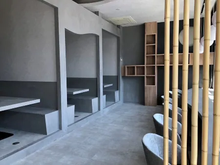 Residence Hotel Takayama Station Отели рядом со станцией JR Hozue Station