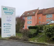 Brit Hotel Confort Cambrai Hotel a Creveceur-sur-l'Escaut