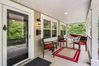 Charming Cottage with Wood Burning Fireplace and Outdoor Oasis - Inviting Retreat