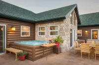 Pebble Bay Club Hotels in Russell Township