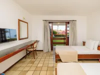Mirai Beach Hotel Hotels near Bosque dos Eucaliptos