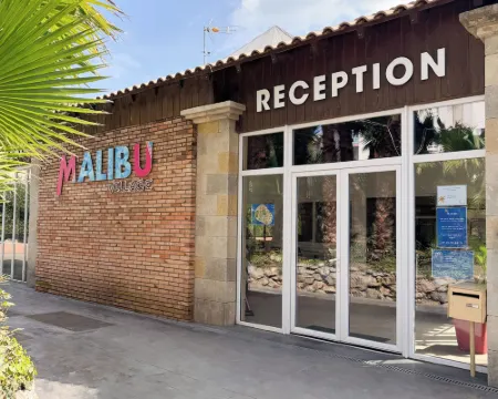 Malibu Village Hotels in Canet-en-Roussillon