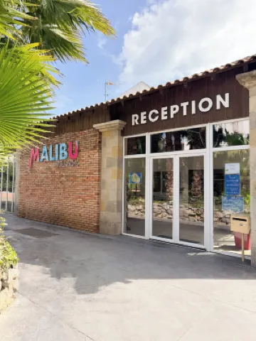 Malibu Village Hotels in Canet-en-Roussillon