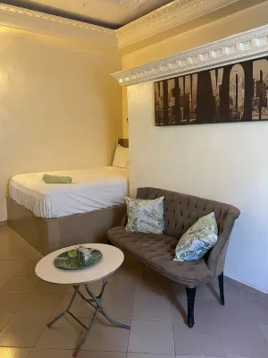 Happy hébergement Hotels in Somone