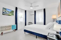 Modern Hallandale Apt w/ Backyard Near Beach Hotels near AquaShop