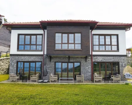 Ortel Inn Hotels in Altinordu