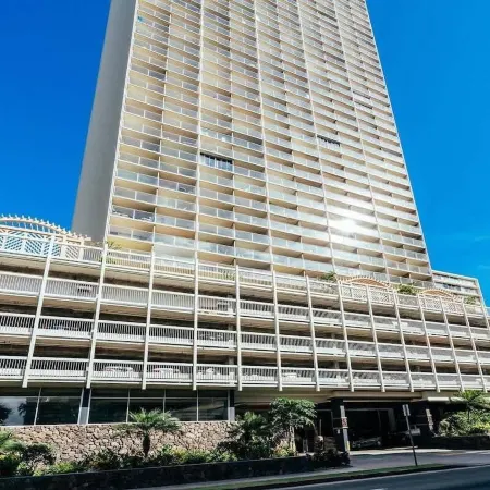 @marbella Lane - Stylish Island Stay w/ City Views