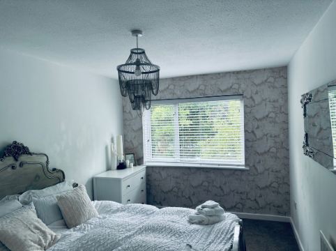 House - Sleeps 6 Hot-Tub & Free Parking