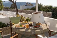 Summer Residence - Sea View Retreat in Provatas, Milos - พร้อมอาหารเช้า