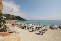 Villaggio Quattro Scogli - Beach