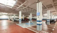 Hotel Albret - ที่มีที่จอดรถ