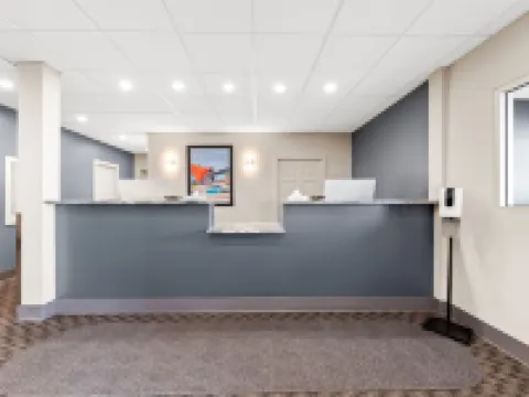 Howard Johnson by Wyndham Thunder Bay Hotels in Thunder Bay