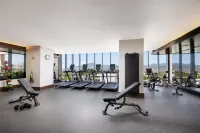Hotel Santiago, Curio Collection by Hilton - Gym