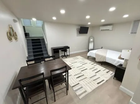 Stylish Ambiance and Spa-Like Amenities - Cozy Modern Retreat