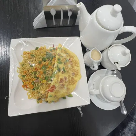 Thapunchline Apartments & Hotels