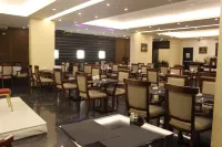 Midtown Hotel & Suites - Morgenmad