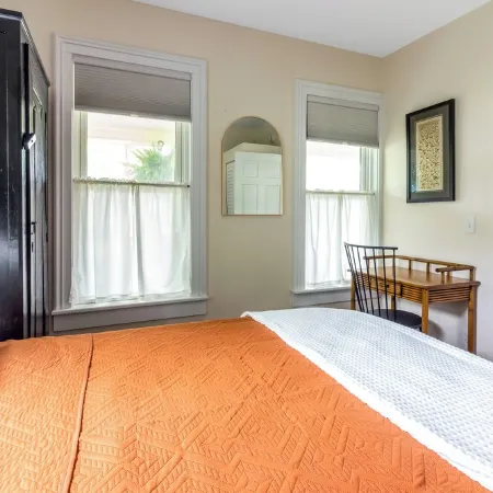 NEW! Marigold & Poppy - Group-Friendly Douglas Retreat - Central & Walkable