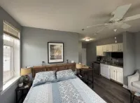 Spacious little condo at SML- Mariner's Landing Resort Hotel a Bedford County