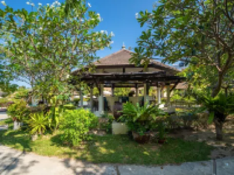 East Sea Paradise Hotel Hotels near Wong Amat Beach