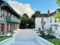 La Demeure Hotels in Asnieres-sur-Oise