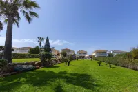 Protaras Beachfront Villa Pietra - parking