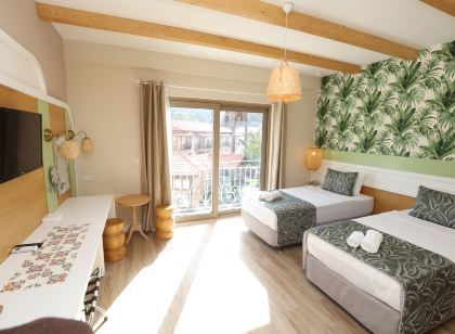 Dolphin Park Hotel