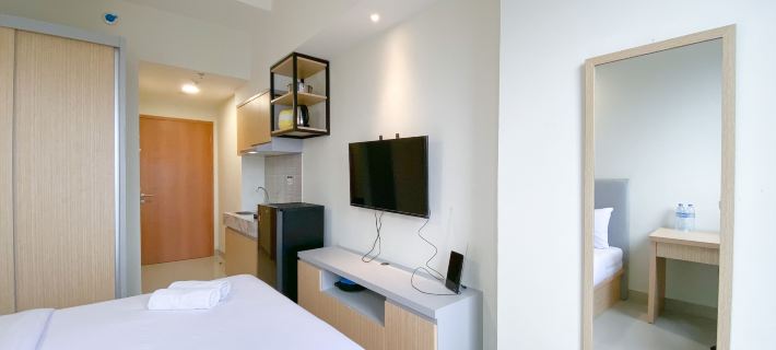Minimalist and Nice Studio Apartment at Evenciio Margonda Hotels in Depok City