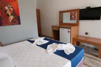 Sandhill Hotel