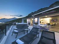 Apartments Villa Nadalina Deluxe Hotels in Brela