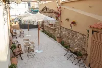 Strofilia Guest House