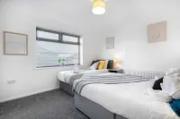 Modern - 2 Bed - Free Parking