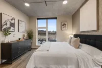 Spacious Urban Luxury Living with Free Parking