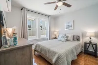 Stunning renovation, BEACH BLOCK, walk to everything!