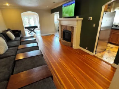 Cozy, Convenient Holladay Bungalow w/ Amenities ホラデイのホテル