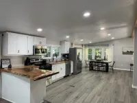 Lovely private 3 bedroom house nestled in the Hiram countryside.